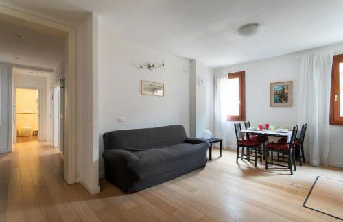 Venice Lance with Lift, 2 minutes walk from the train station - Foto 5