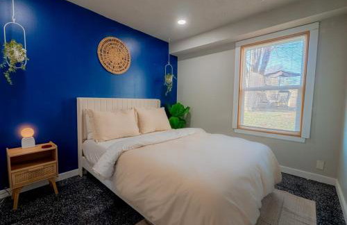 Roasted Blue - 8 min to KU & Mass - Photo 24