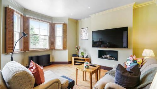 Beautiful and spacious 2 bed, 2 bath apartment bordering Fulham and Chelsea - entire apartment with private entrance - Foto 2