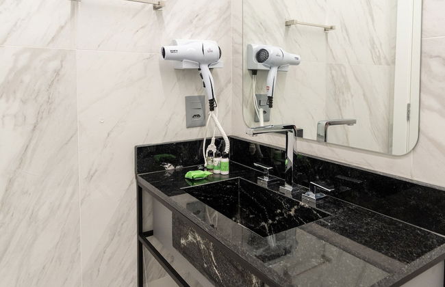 The Spot One By Xtay - Photo 27