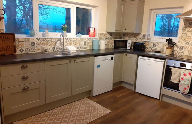 Inviting 3-bed Cottage Close to Pwllheli - Foto 10