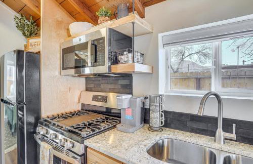 Cedar City Studio Retreat Patio, Fire Pit and Grill - Foto 8