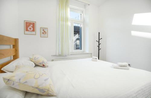 BlueDahlia Apartment - 4-min Walk to Main Station - Zagreb Donji grad - Photo 6