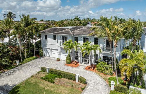 Waterfront Luxury Estate with Private Dock Lighthouse Point - Foto 10