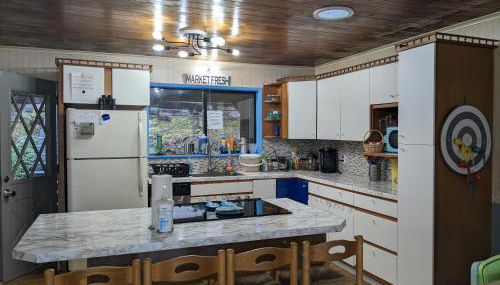 Guppies Lakehouse-Prvt. Lake Acc, Close to Rainier - Foto 4