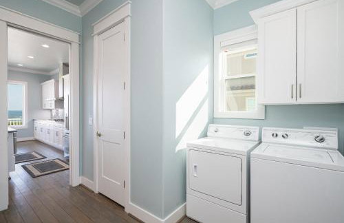 Luxury Beachfront l Sleeps 20, Hot Tub, Pool & Game Room Fun! - Foto 37