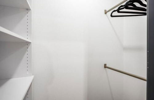 HTX Ultra Chiic Suite #1 - Photo 30