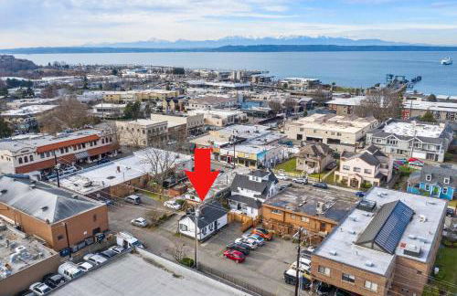 Downtown location Near the Beach Dog Friendly - Photo 63