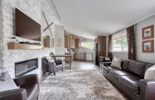 Mt Hood Village Condo - Cozy Retreat with Fireplace - Foto 9