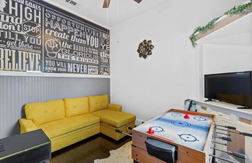 3 Bdr 2 Bth Downtown San Antonio Free Parking at The Alamodome - Foto 7