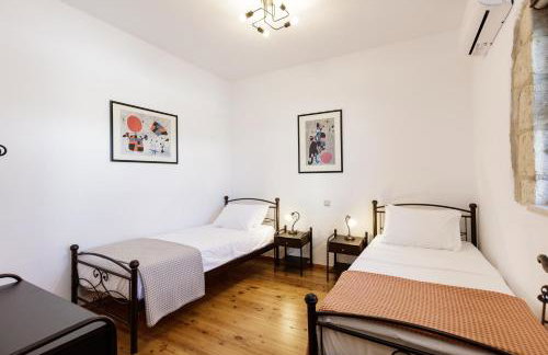 Penthe Manor House, Rustic Secret Retreat, By ThinkVilla - Photo 35