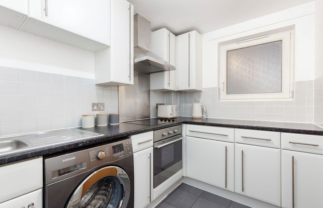 Deluxe 2 Bed Flat with Balcony in Hackney - Foto 17