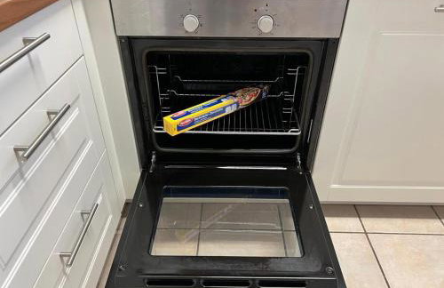 Möblierte Wohnung mit ruhiger Terrasse in bester Lage für Feriengäste und beruflich Reisende AW12A-I - Foto 8