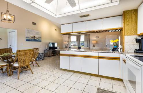 Lazy Palm Retreat Heated Pool Jacuzzi Gulf Canal - Foto 18