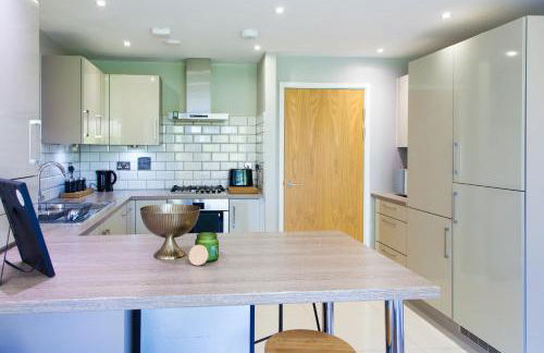 Balcony View, Fitzroy Court, 2 Bed Apartment, 2 Bathroom - High Wycombe - Foto 31