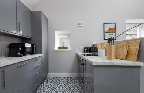 Highland Hideaway Apartment - Photo 14