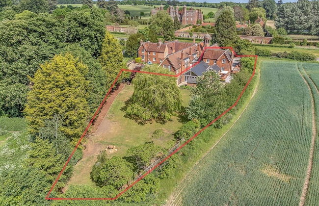 Luxury Home With Large Garden - The School House - Foto 52