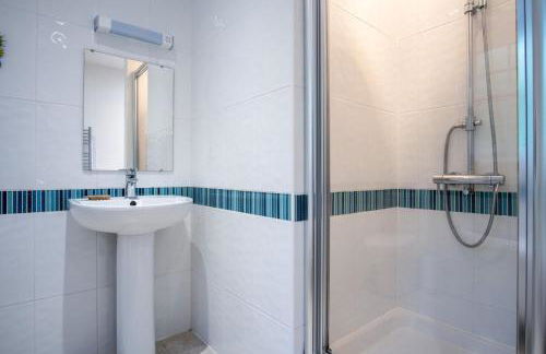Bayview 2 - 2 Bedroom Apartment - Penally - Photo 28