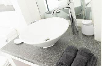 Elegant and comfortable three-bedroom Flat - Foto 35