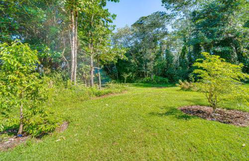 Keaau Apartment on Beautiful Acre with Pool and Deck! - Photo 33