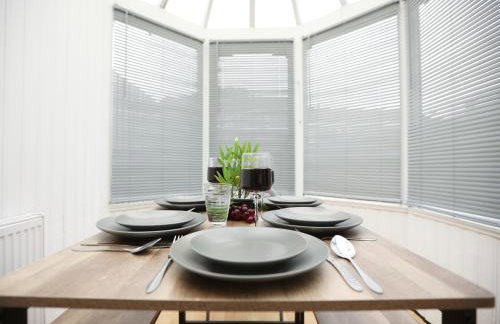 Gainsborough Place By N And N Stays Ltd, Perfect Location for Contractors and Corporate stays, Close to Cardiff Bay Area, Private Parking and fast Wifi - Foto 33