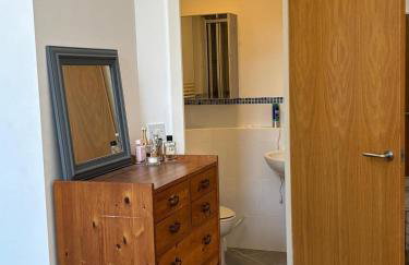 Stylish 3-Bedroom Mill Conversion near Leeds - Foto 9