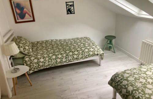 Warrenpoint Gate lodge - Photo 12