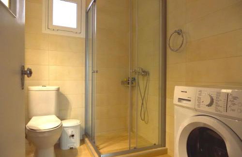 Διώροφη μονοκατοικία στο κέντρο - Foto 9