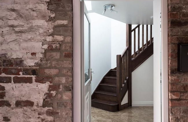 The Light Well - Photo 6