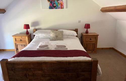 White House Farm Cottages - Photo 28