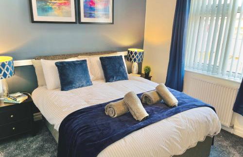 Ideal 4 Bed Home sleeps 7 Nr Middlebrook Stadium - Foto 3