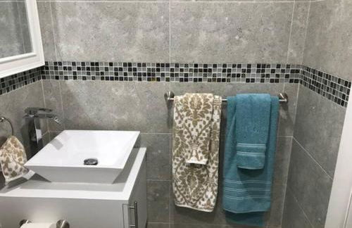 Modern apartment steps the beach - Foto 10