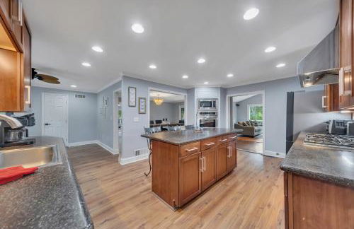 Lake Lanier Retreat Dock, Views & Golf Cart - Foto 53