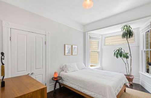 Minimalistic 1885 Queen Anne Cottage 2B-2B Upper Level Flat in Alameda - Foto 30