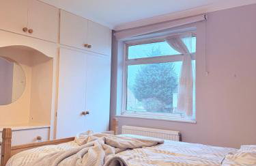 Spacious 3 Bed House In Horley With Long Driveway - Foto 6