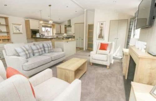 Little Gem Lodge with Hot Tub - Foto 6