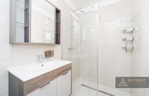 Villa Eleona with private pool and garden - Photo 21