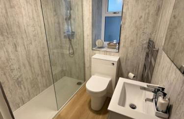 New cosy ground floor flat - Foto 7