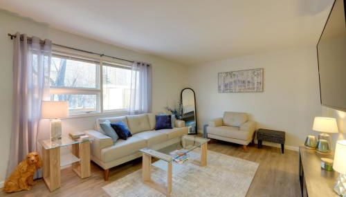 U-Med District Townhome with Private Yard and Grill - Photo 4