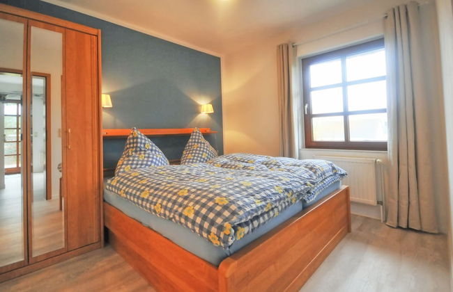 Aparthotel in Sellin with garden and terrace - Photo 3