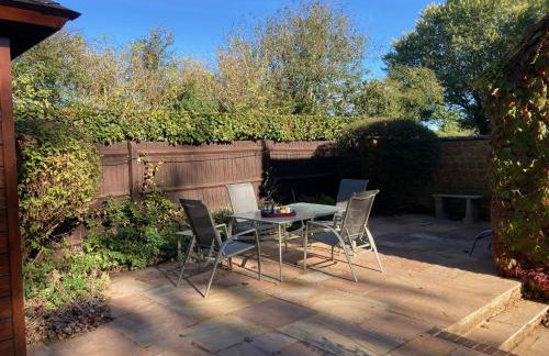 Exclusive 2 Bedroom Apartment with Summer House and Hot Tub - Foto 35