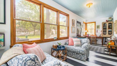 The Bright Side - Photo 4