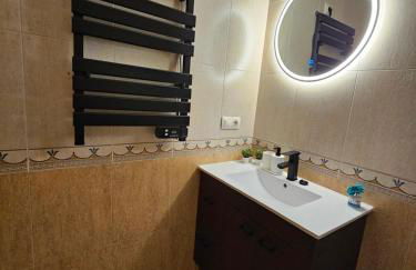 Los Castelos by Urraca Suites Viveiro - Foto 16