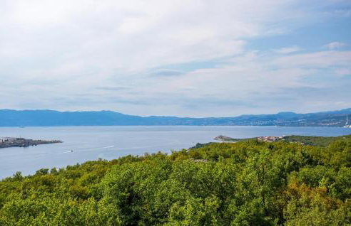 Awesome Apartment In Omisalj With Wifi - Foto 2