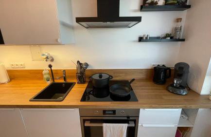 Moderne 2-Zimmer-Wohnung mit atemberaubender Skyline Aussicht auf Frankfurt! - Foto 16