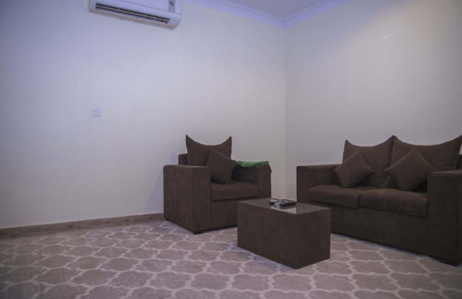 Al Eairy Furnished Apartments Qassim 4 - Photo 32
