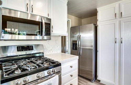 Community Pool and Hot Tub Palm Desert Rental! - Foto 12