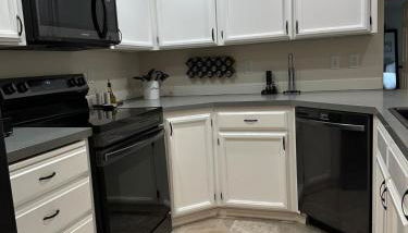 Cozy North Keizer Retreat with fireplace - Foto 5