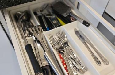 StayZen Apartments - Free Parking & Private Garden Ground Floor Central Woking - Business & Leisure - Photo 30