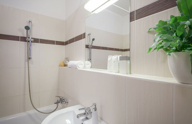 Lord Residence - Photo 46